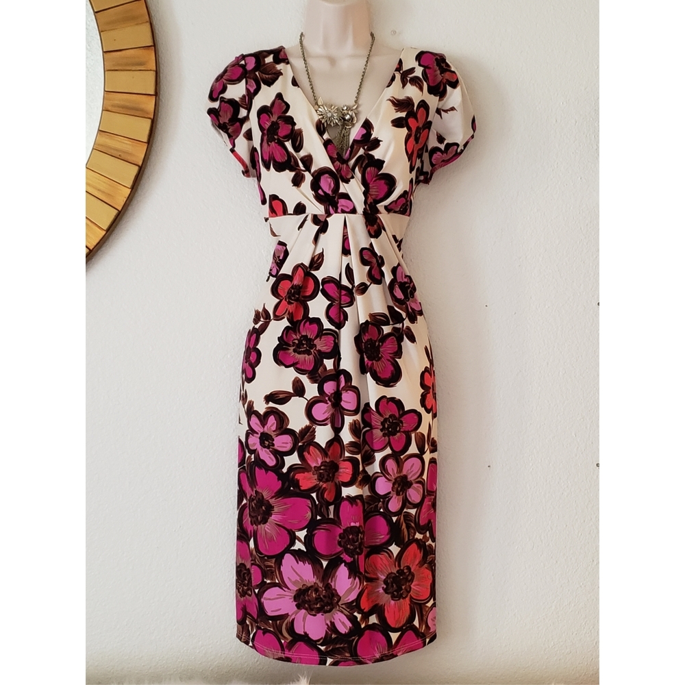Tiana B Magenta Floral Dress Size Medium